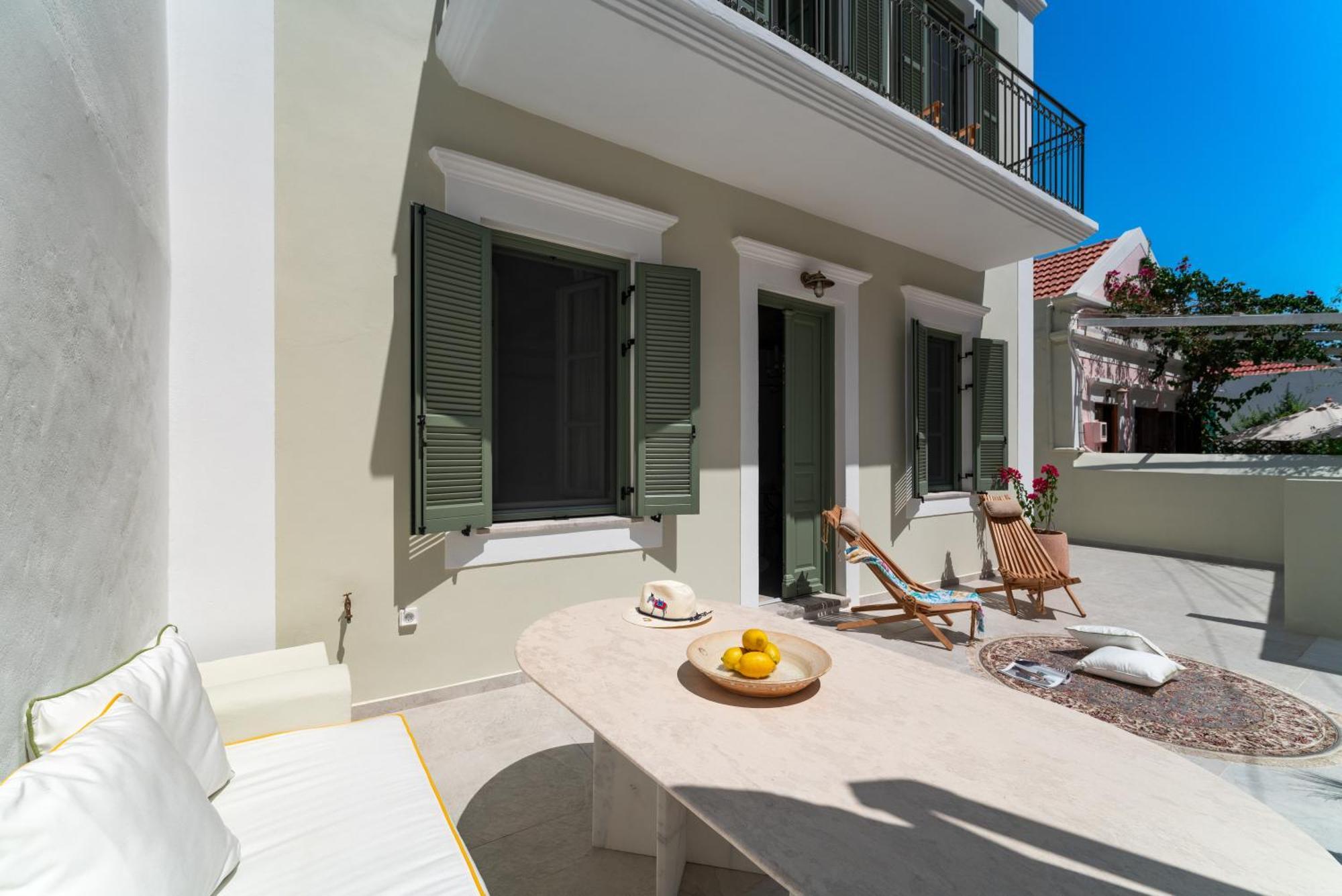 Nisomar Suites Simi Dış mekan fotoğraf