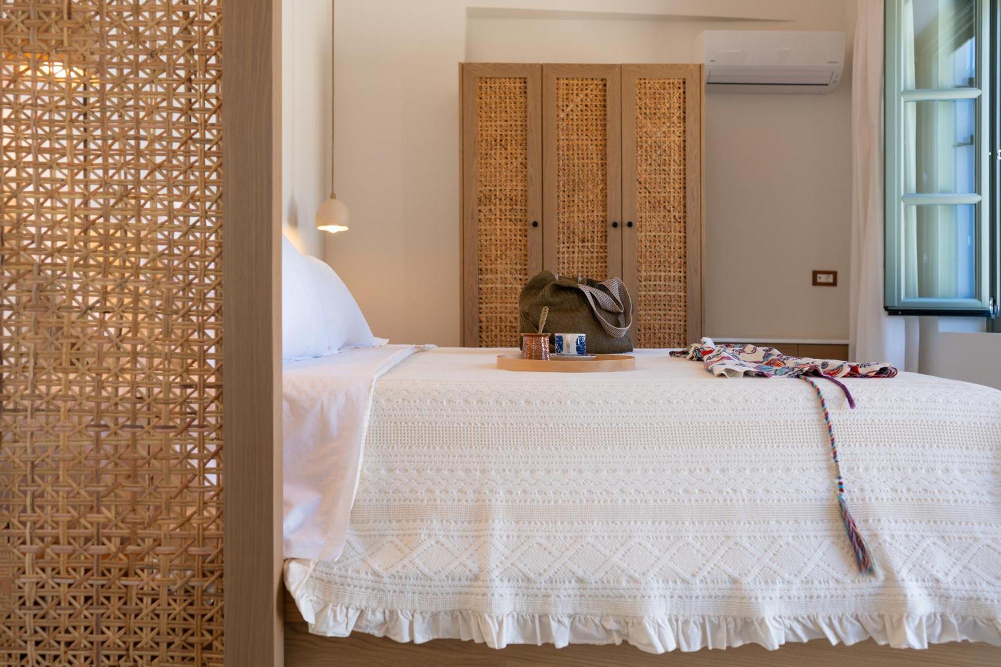 Nisomar Suites Simi Dış mekan fotoğraf