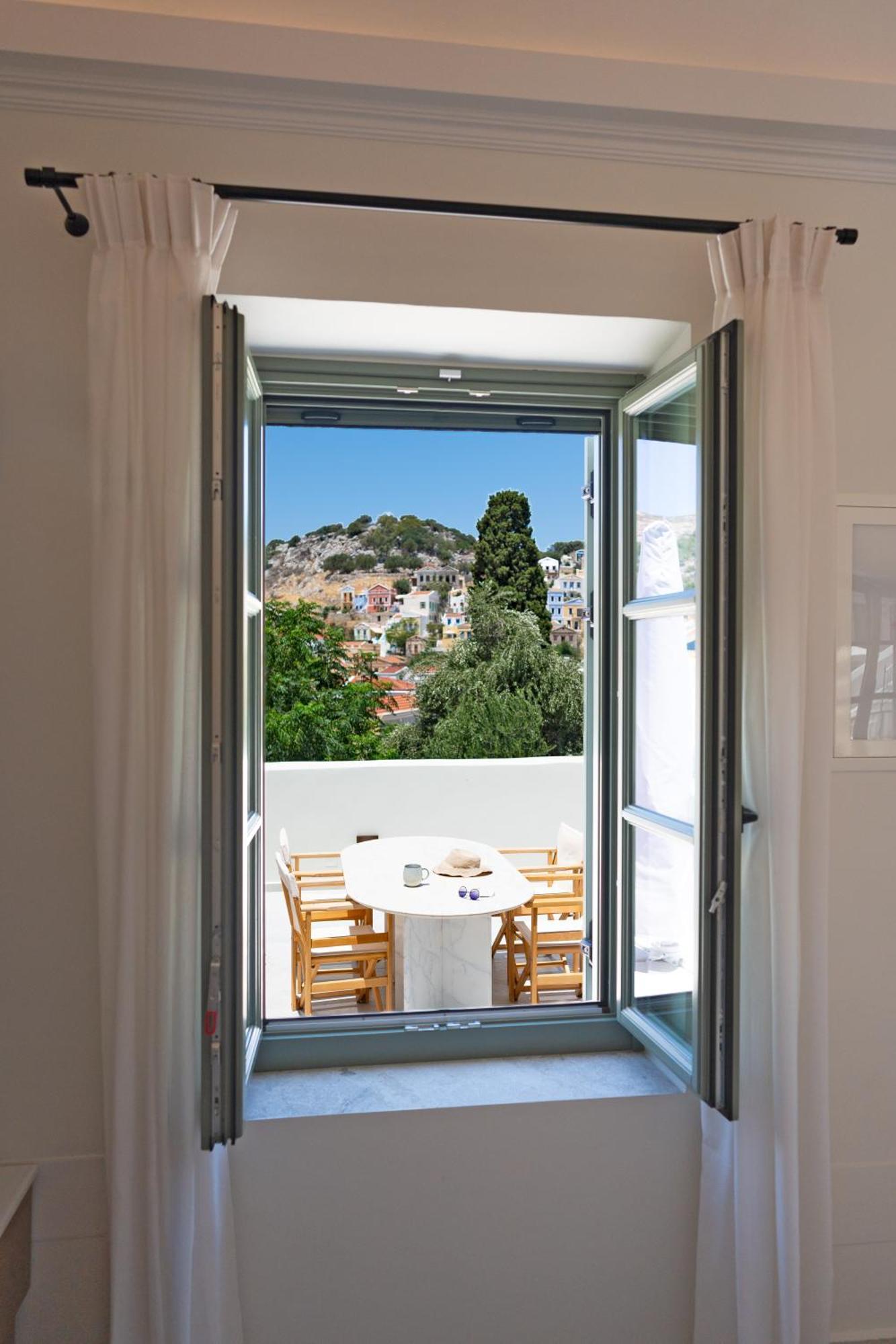 Nisomar Suites Simi Dış mekan fotoğraf