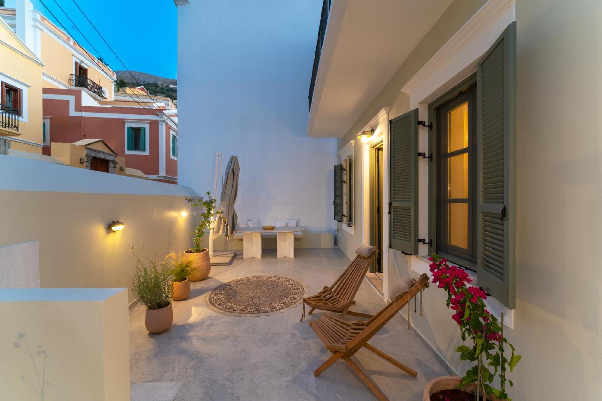 Nisomar Suites Simi Dış mekan fotoğraf