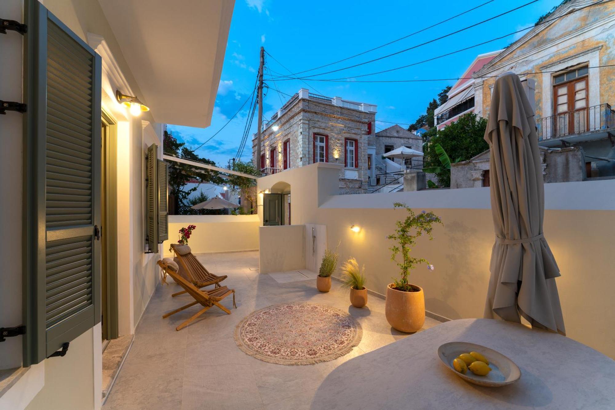 Nisomar Suites Simi Dış mekan fotoğraf