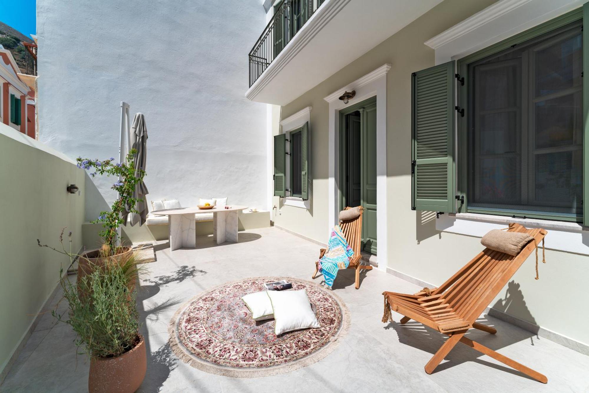 Nisomar Suites Simi Dış mekan fotoğraf