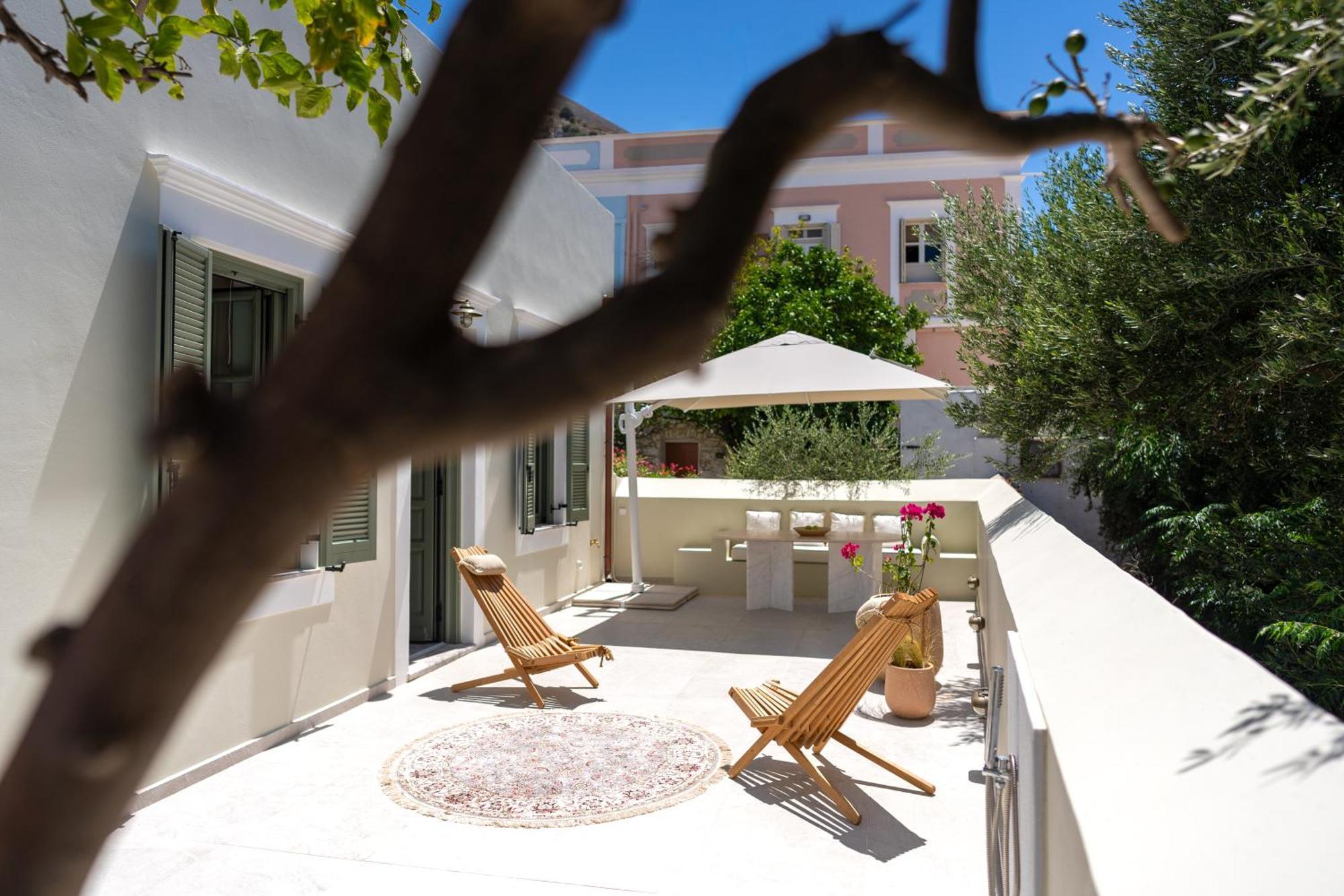 Nisomar Suites Simi Dış mekan fotoğraf