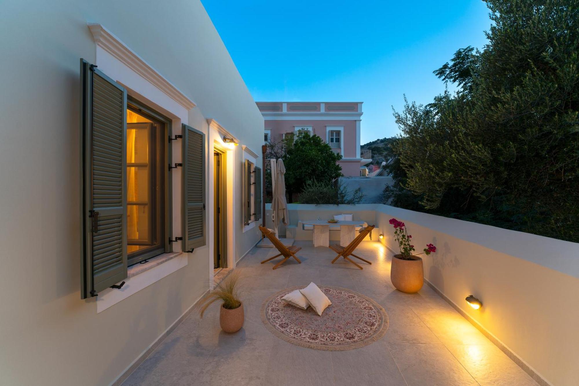 Nisomar Suites Simi Dış mekan fotoğraf