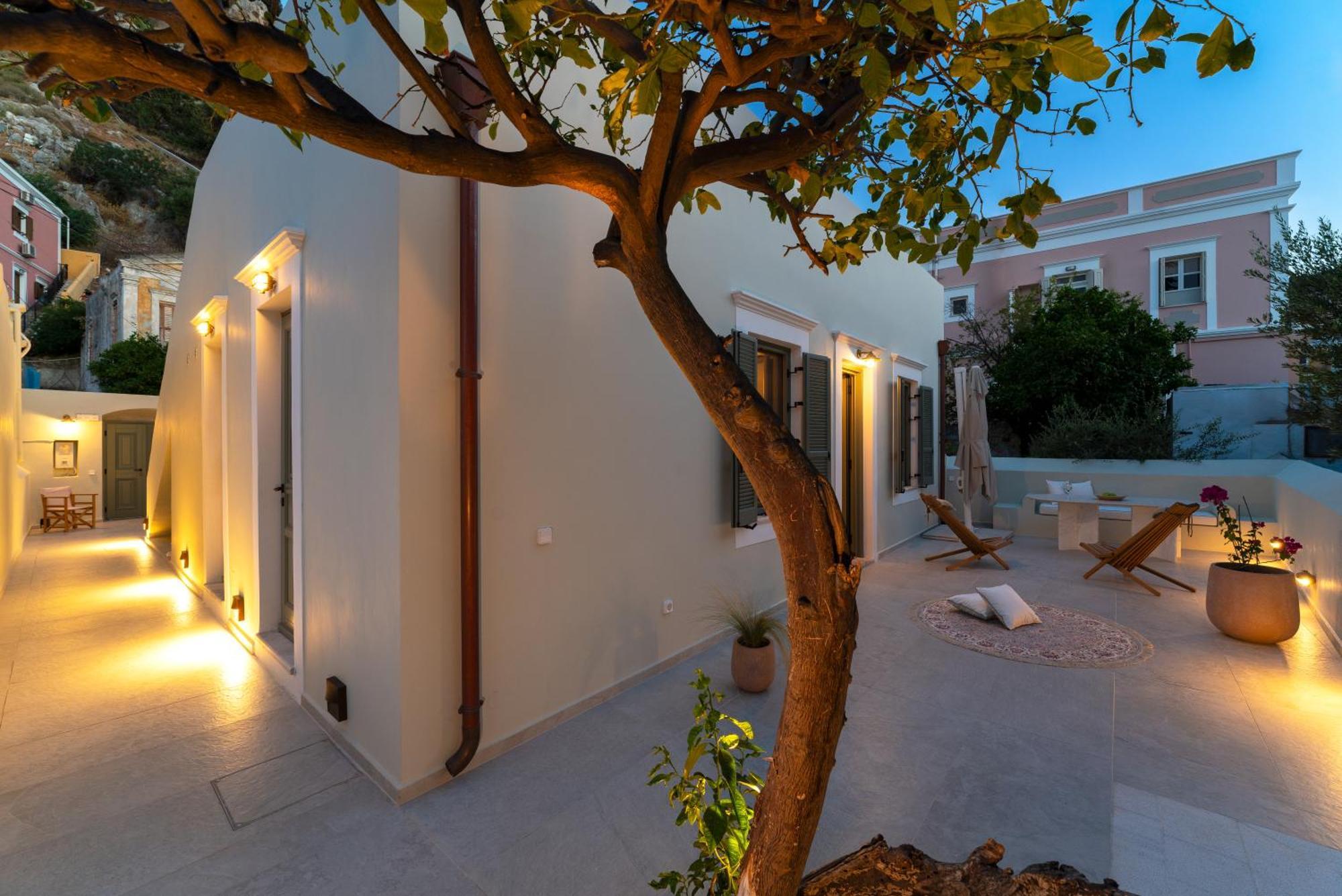 Nisomar Suites Simi Dış mekan fotoğraf